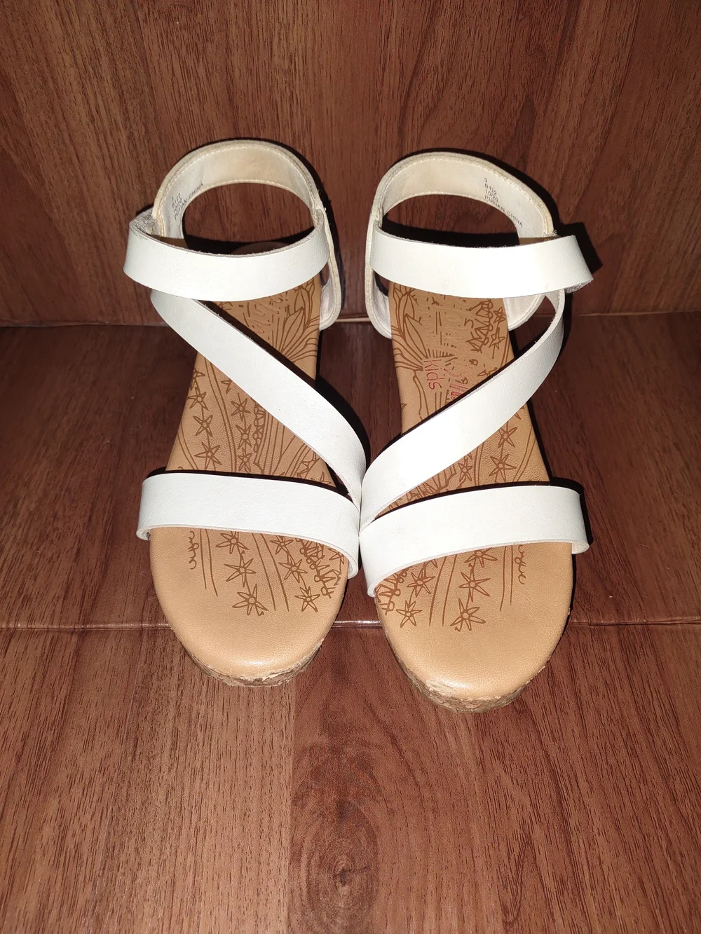 Blowfish White Strappy Ankle Sandals for Kids 3Y